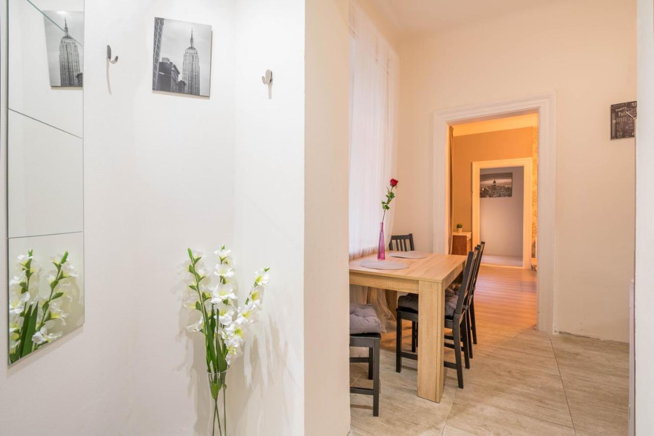 Chest Design Apartments Prag Exterior foto